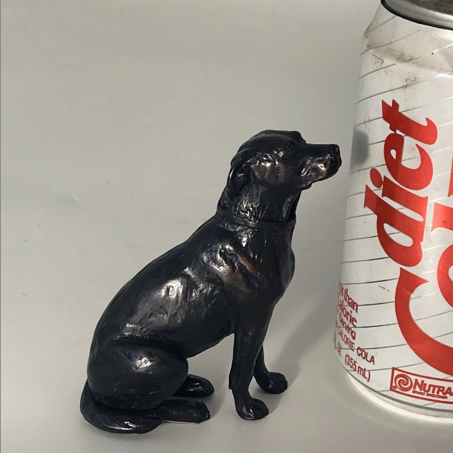 Small Seated Labrador - Image 4